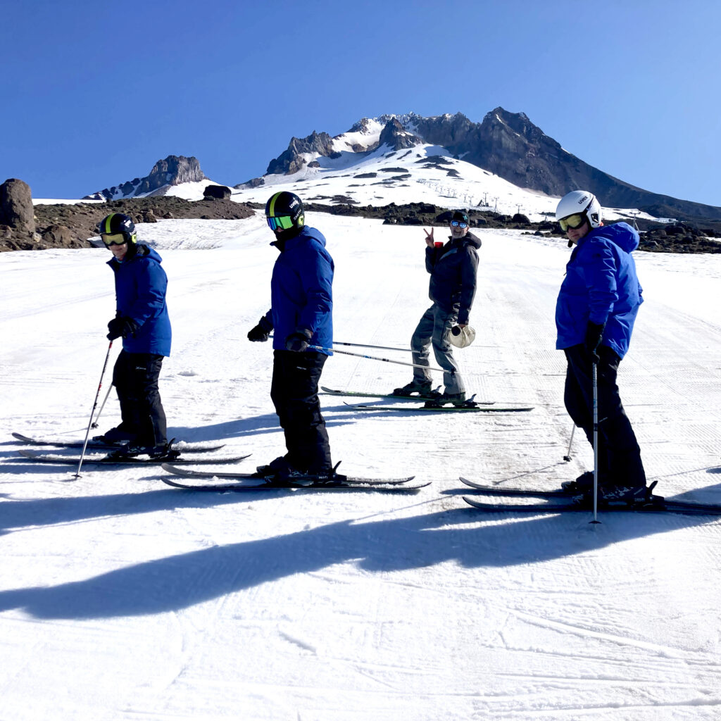 Skiing 2025 Square 01